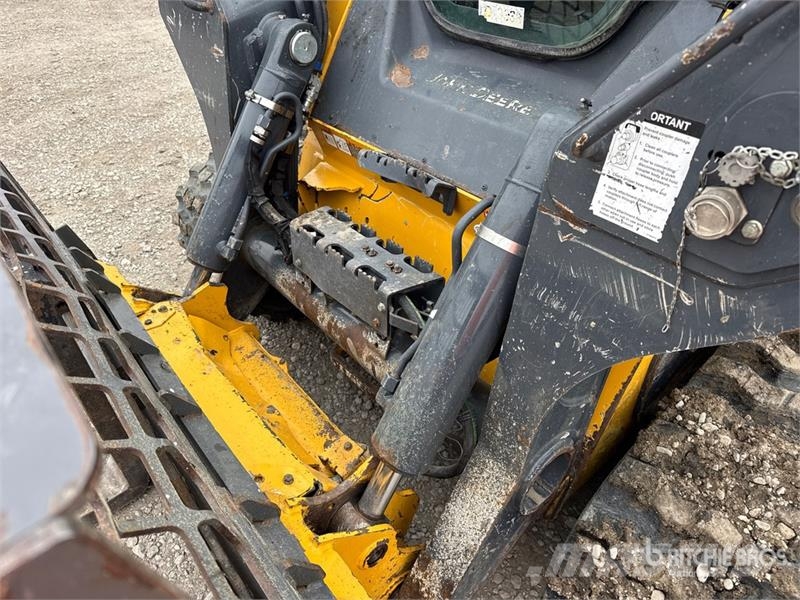John Deere 333G Lietoti riteņu kompaktiekrāvēji