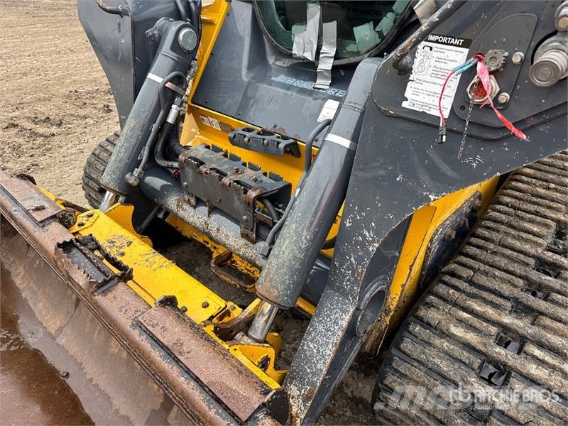 John Deere 333G Мини товарачи
