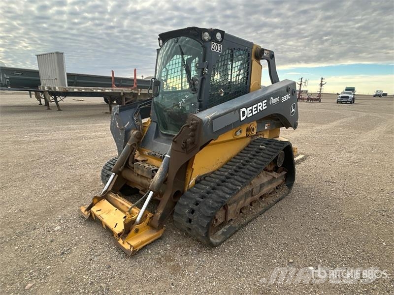 John Deere 333G Kompaktrakodók