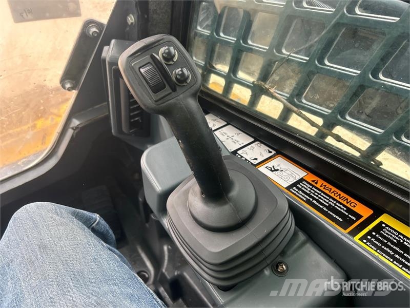 John Deere 333G Φορτωτάκια