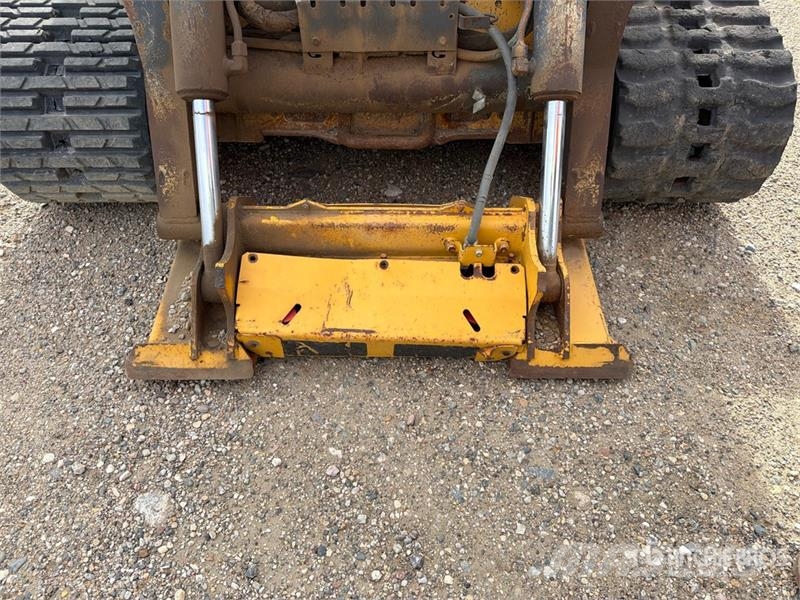 John Deere 333G Liukuohjatut kuormaajat