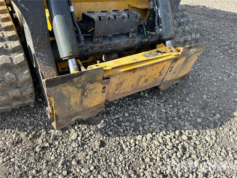 John Deere 333G Minicargadoras