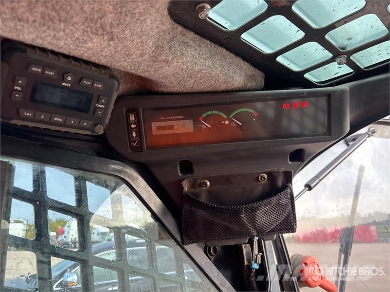 John Deere 333G Lietoti riteņu kompaktiekrāvēji