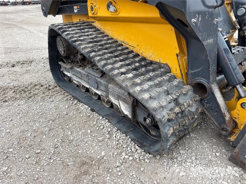 John Deere 333G Lietoti riteņu kompaktiekrāvēji