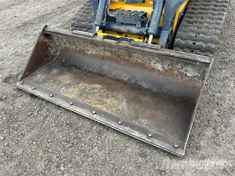 John Deere 333G Kompaktrakodók