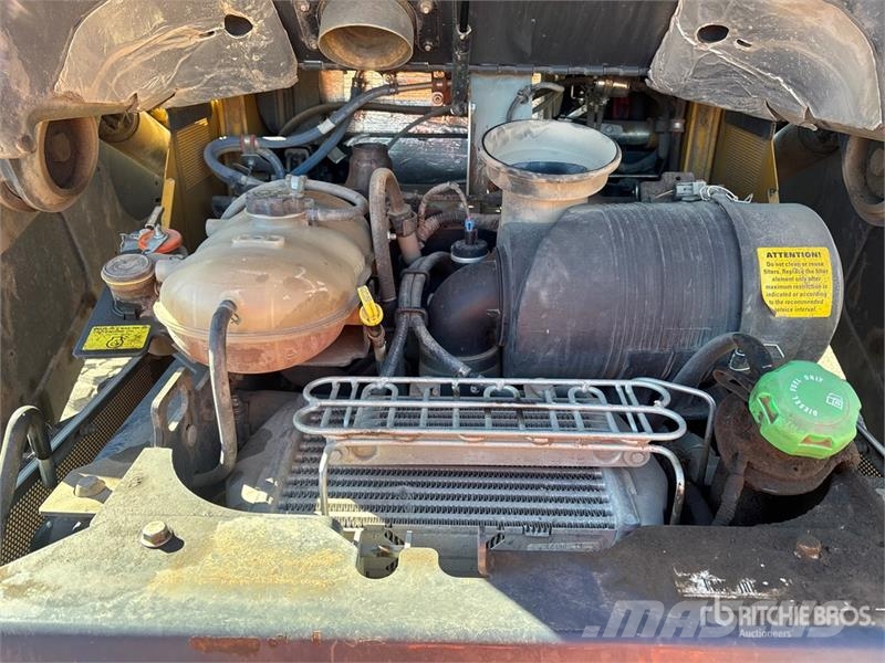 John Deere 333G Minicarregadeiras