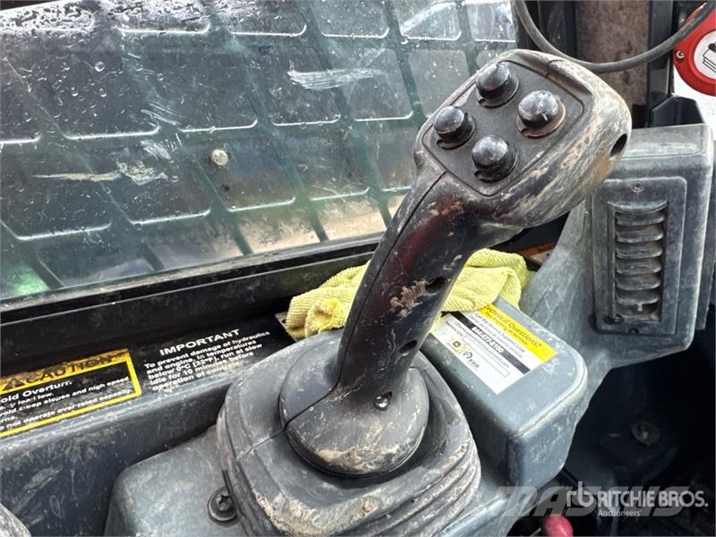 John Deere 333G スキッドステアローダー