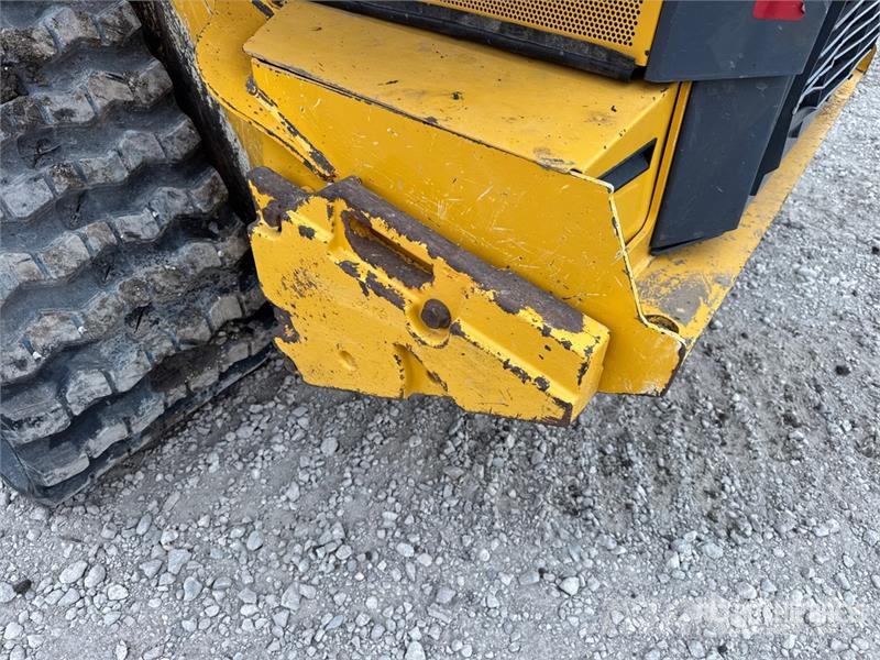 John Deere 333G Lietoti riteņu kompaktiekrāvēji