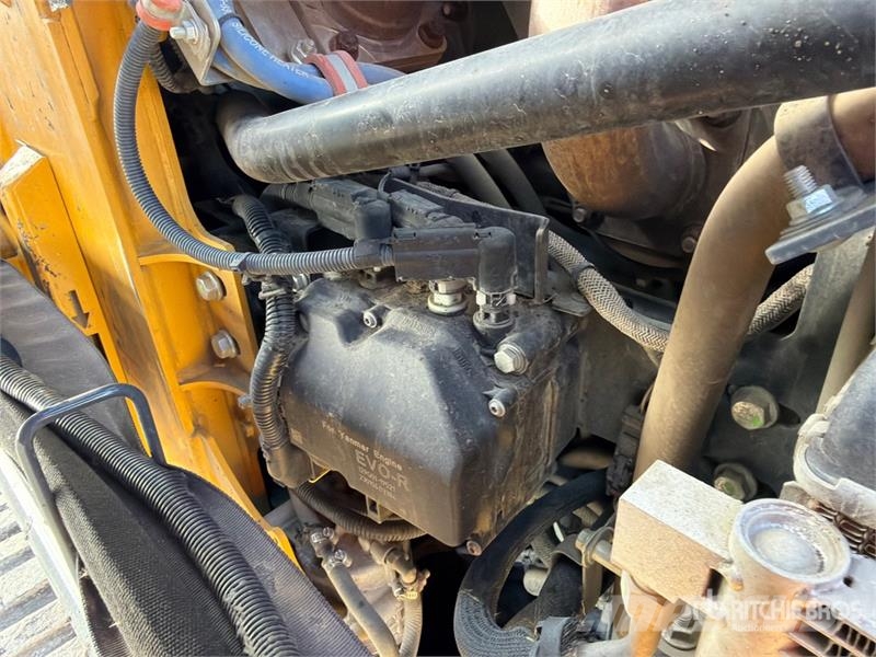 John Deere 333G لوادر انزلاقية التوجيه