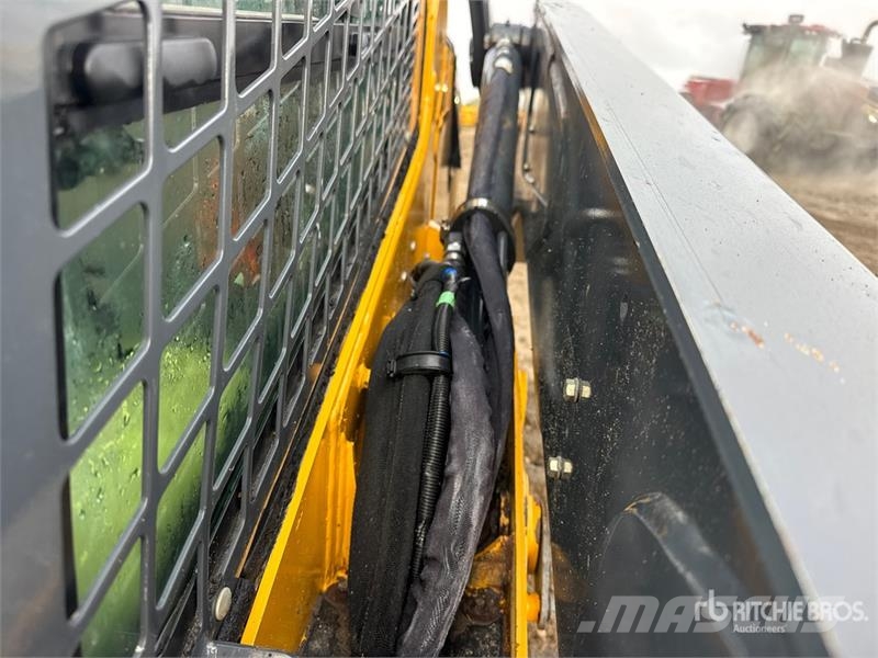 John Deere 333G スキッドステアローダー
