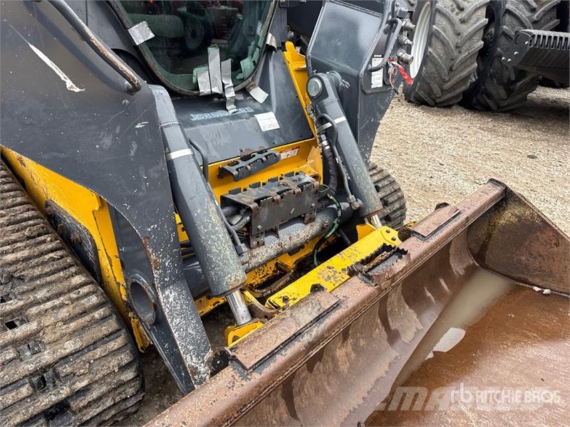 John Deere 333G Мини товарачи