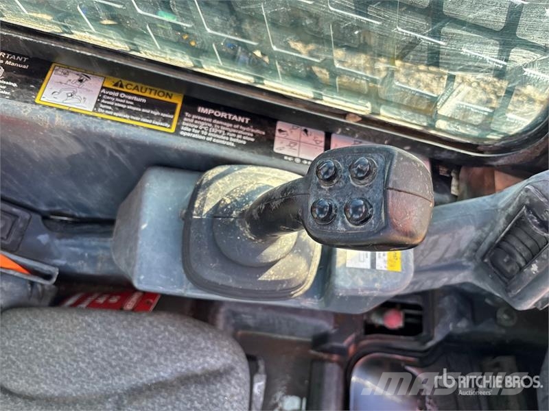 John Deere 333G Minicarregadeiras