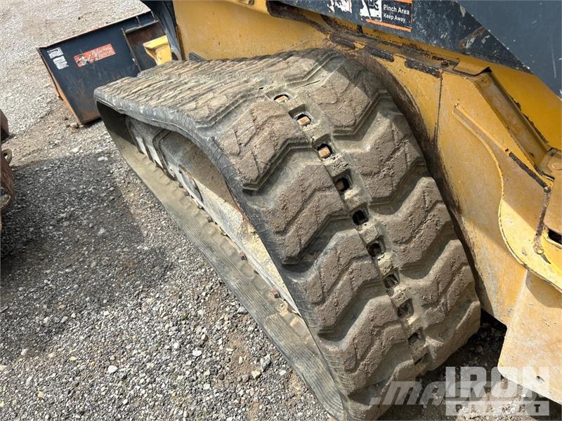 John Deere 333G Skid steer mini nakladalci
