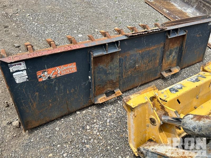 John Deere 333G Skid steer mini nakladalci