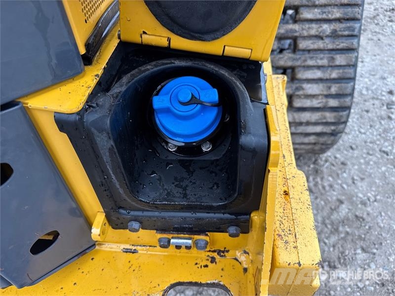John Deere 333G Мини товарачи