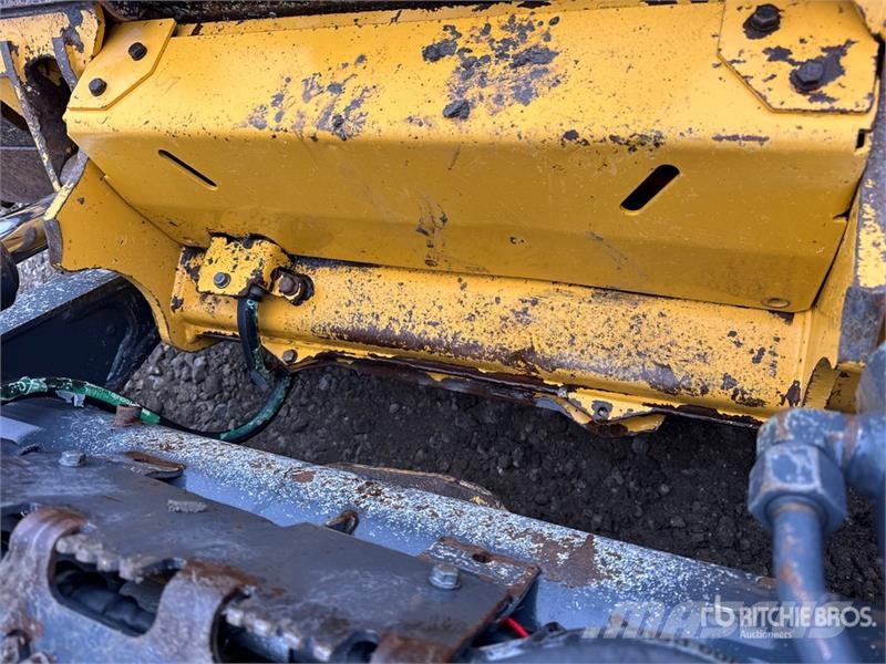 John Deere 333G Мини товарачи