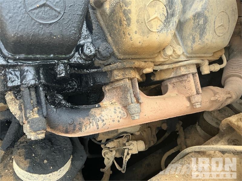 John Deere 400D Knik dumptrucks
