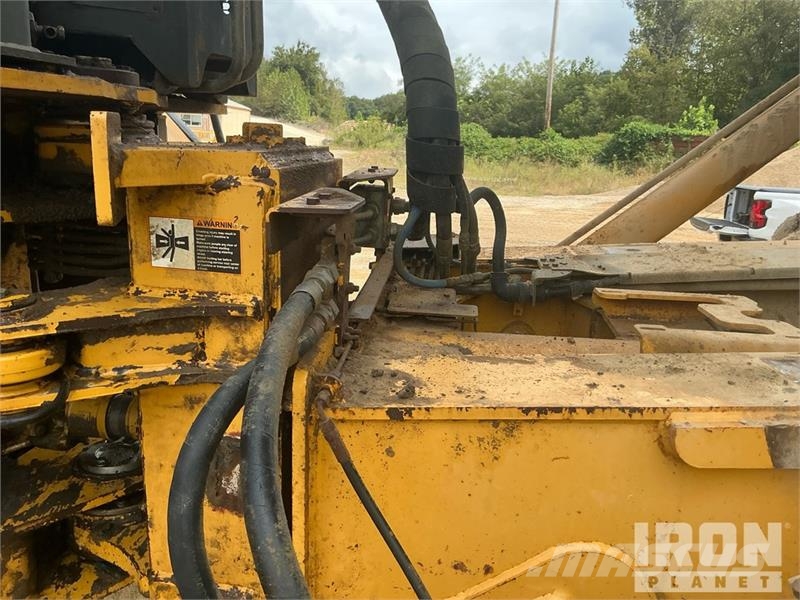 John Deere 400D Knik dumptrucks