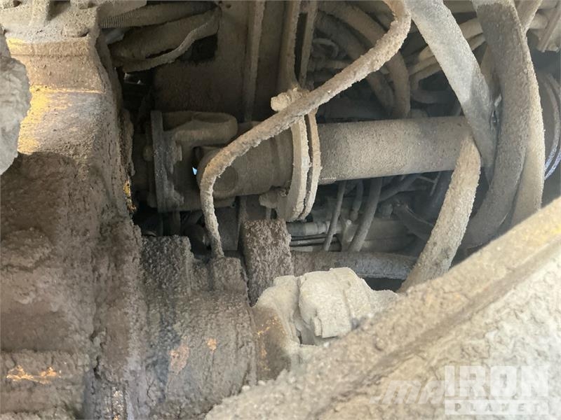 John Deere 400D Knik dumptrucks