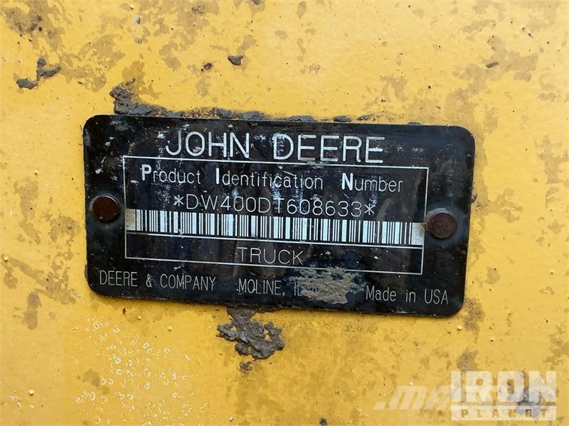 John Deere 400D Knik dumptrucks