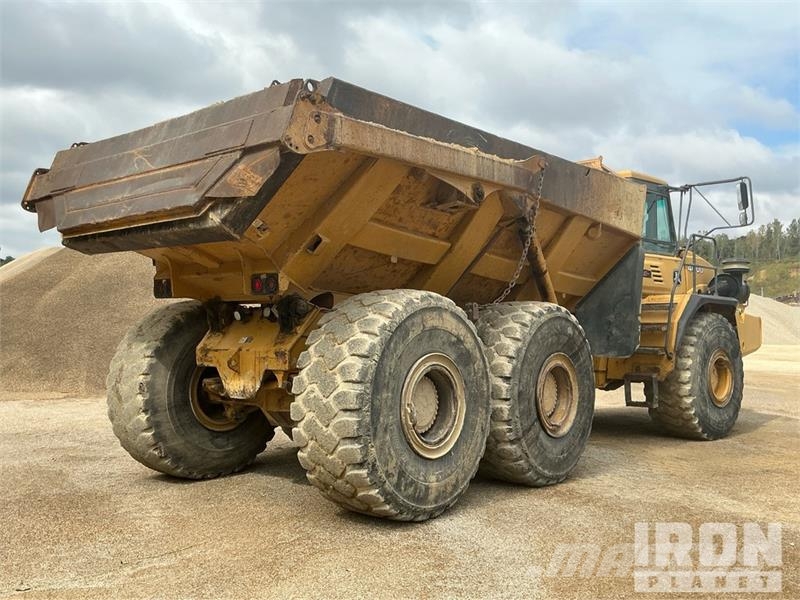John Deere 400D Knik dumptrucks