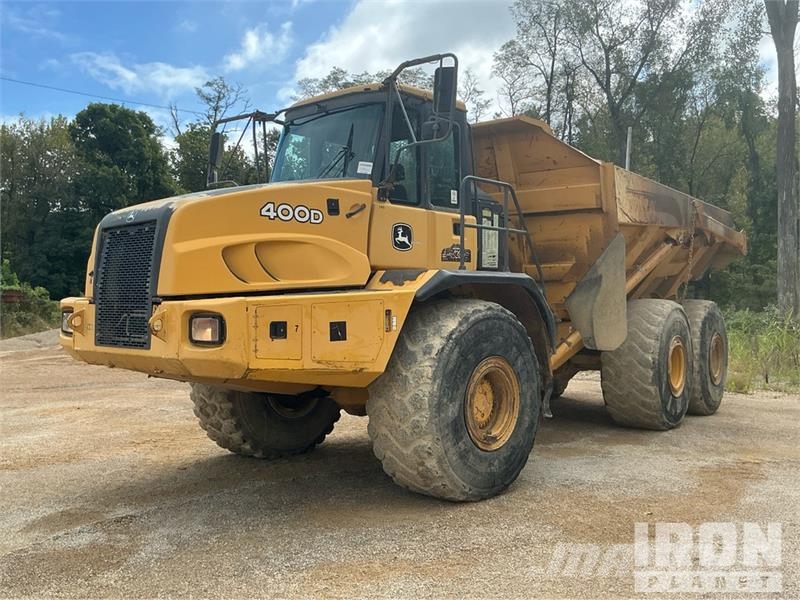 John Deere 400D Knik dumptrucks