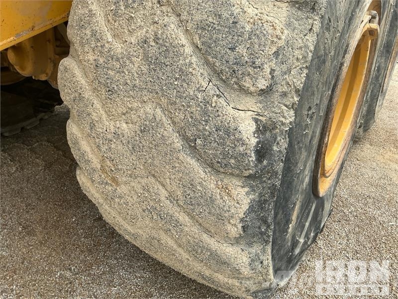 John Deere 400D Knik dumptrucks