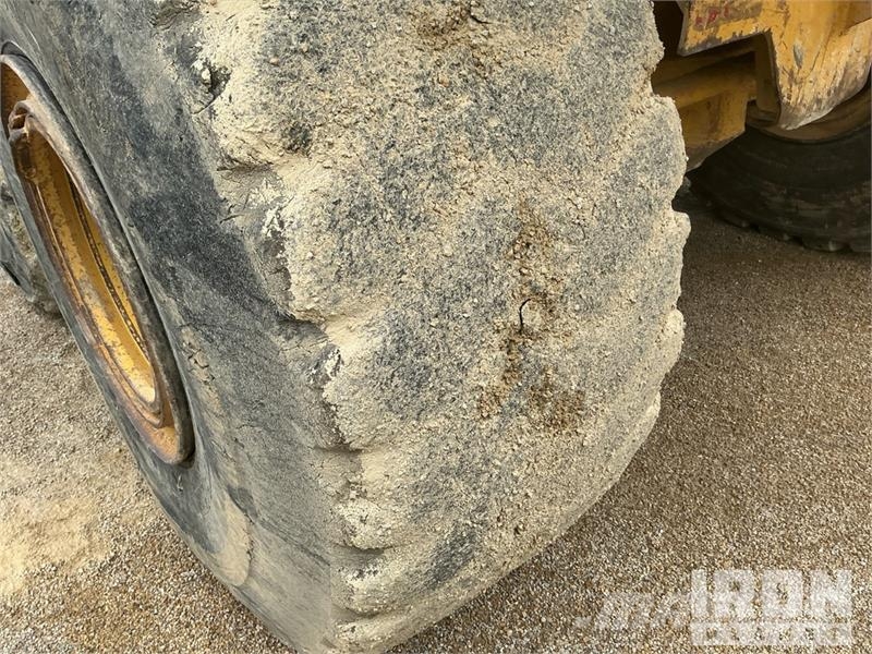 John Deere 400D Knik dumptrucks