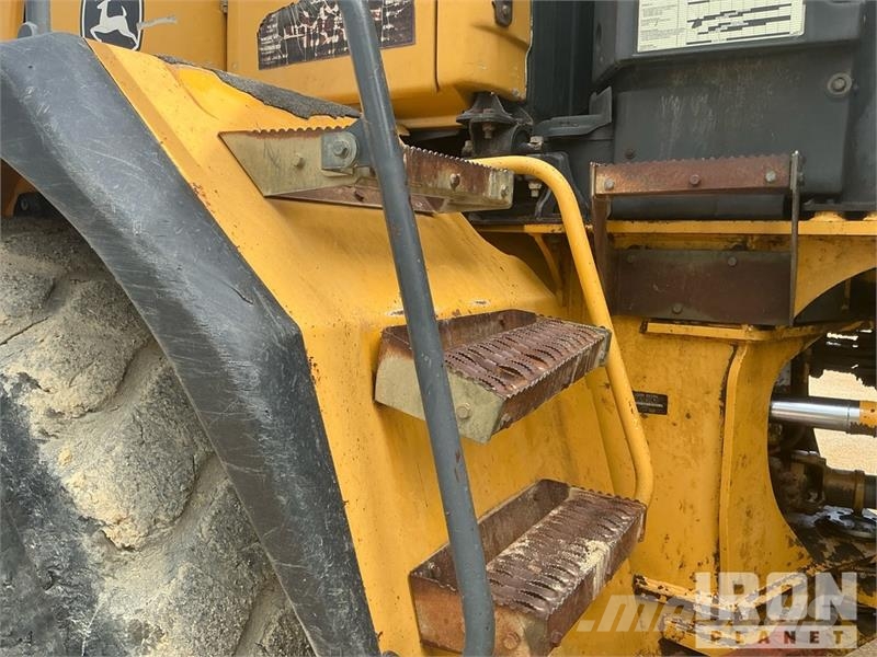John Deere 400D Knik dumptrucks