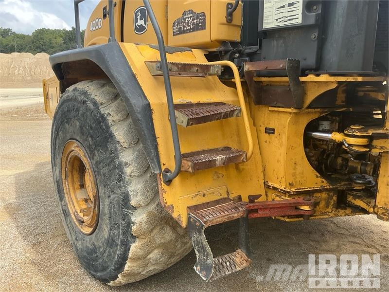 John Deere 400D Knik dumptrucks