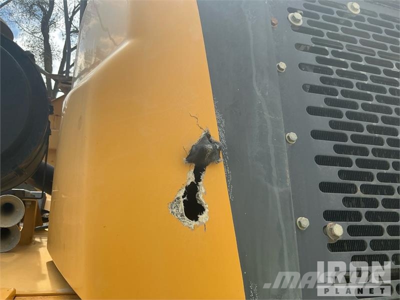 John Deere 400D Knik dumptrucks