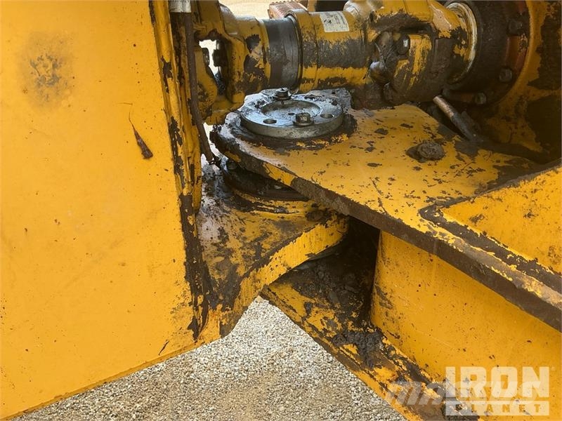 John Deere 400D Knik dumptrucks