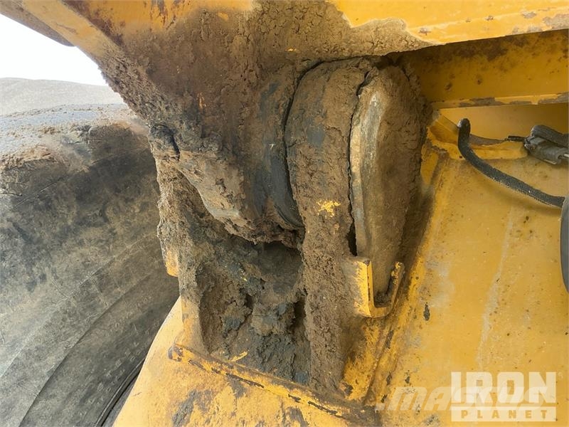 John Deere 400D Knik dumptrucks