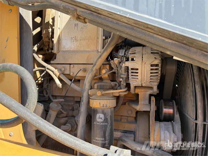 John Deere 410J Kazıcı yükleyiciler - beko loder