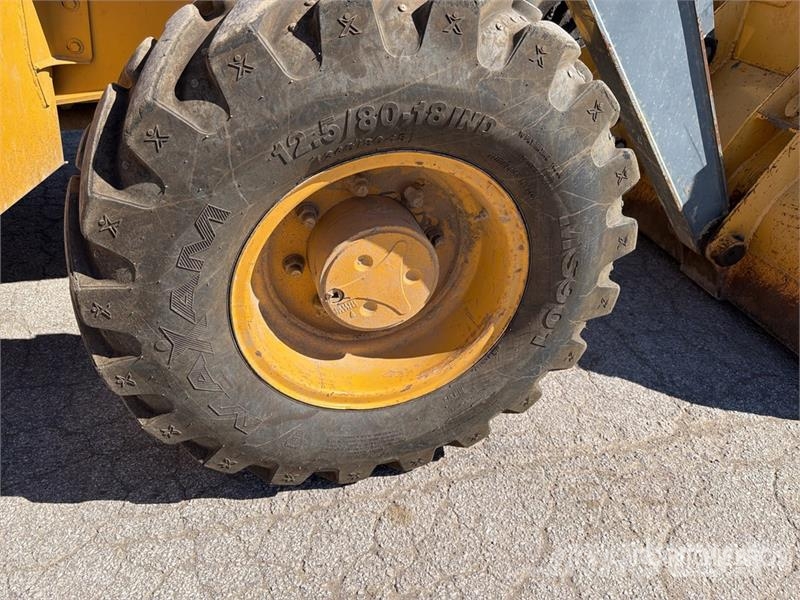 John Deere 410J Kazıcı yükleyiciler - beko loder