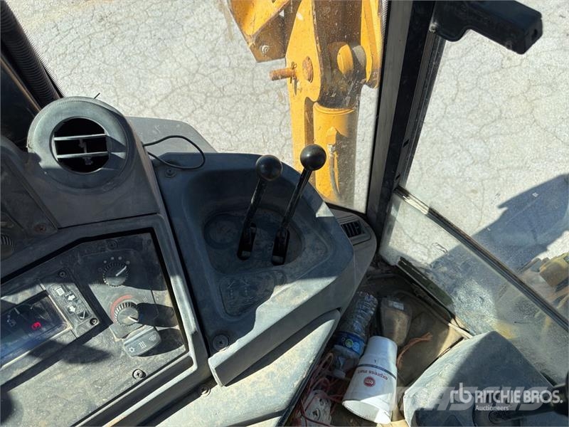 John Deere 410J Kazıcı yükleyiciler - beko loder