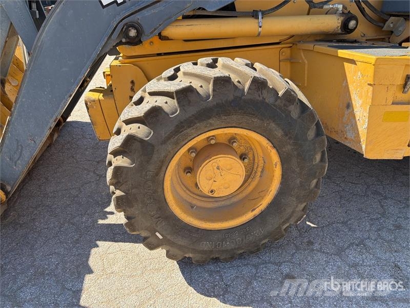 John Deere 410J Kazıcı yükleyiciler - beko loder