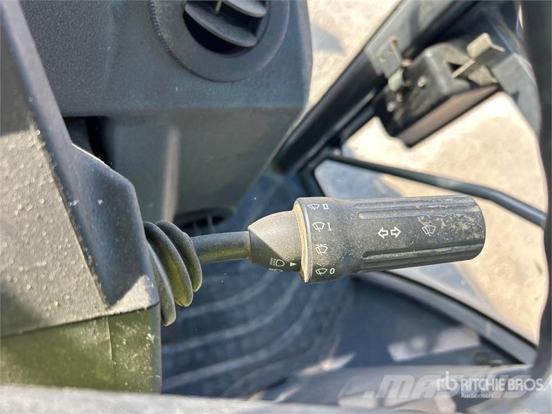John Deere 410L Retrocargadoras