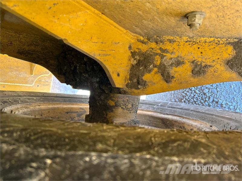 John Deere 410L Retrocargadoras