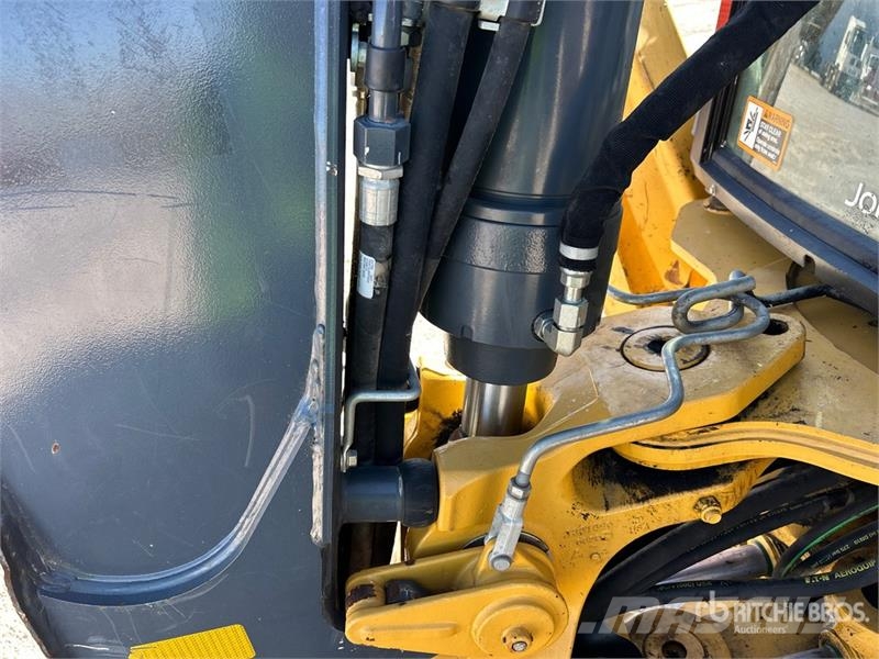John Deere 410L Retrocargadoras