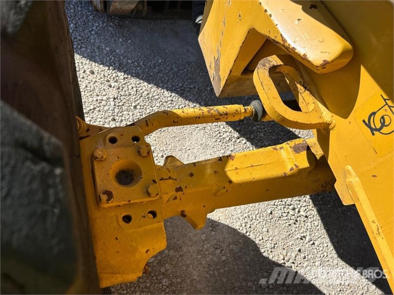 John Deere 410L Retrocargadoras