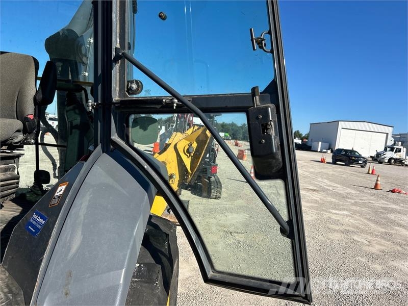 John Deere 410L Retrocargadoras