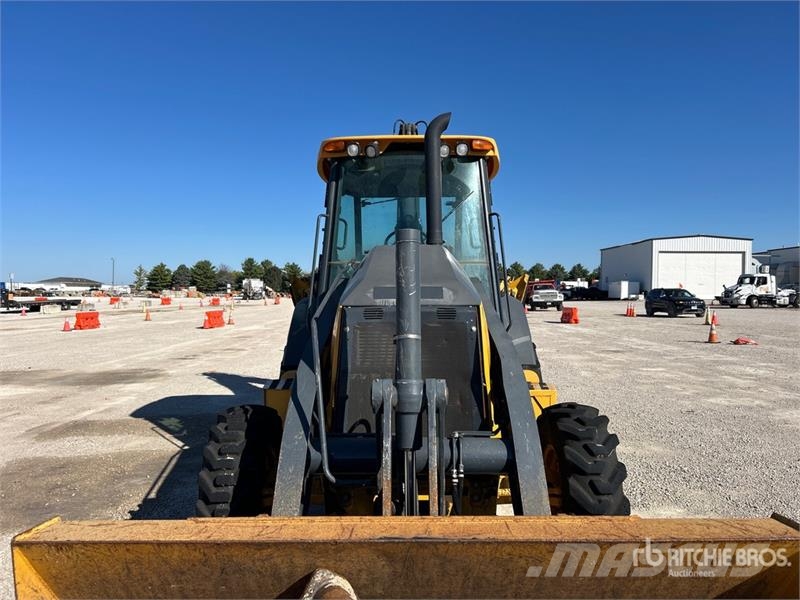 John Deere 410L Retrocargadoras