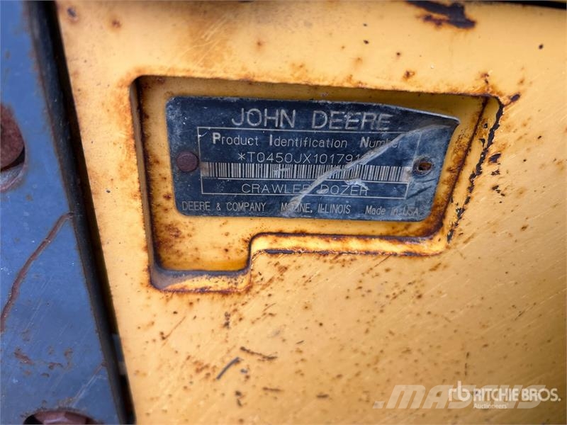 John Deere 450J Crawler Dozer Pásové dozéry