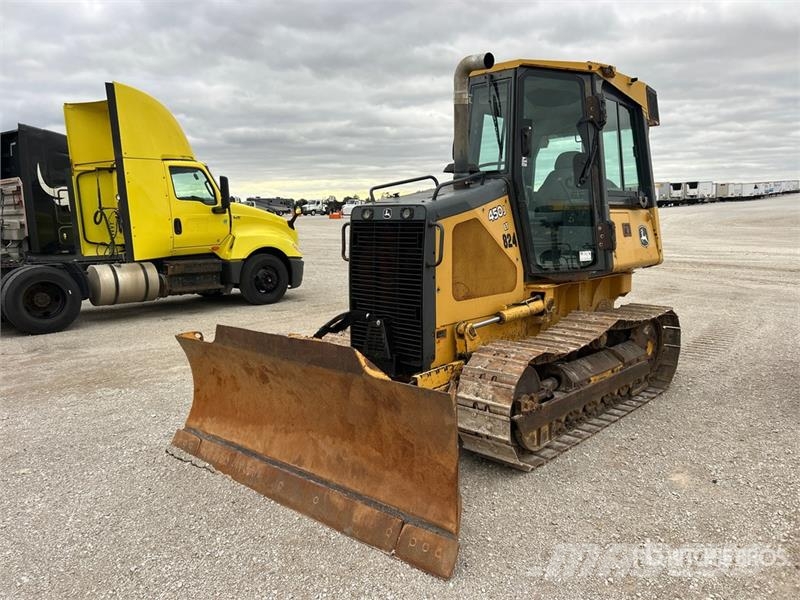 John Deere 450J Crawler Dozer Pásové dozéry