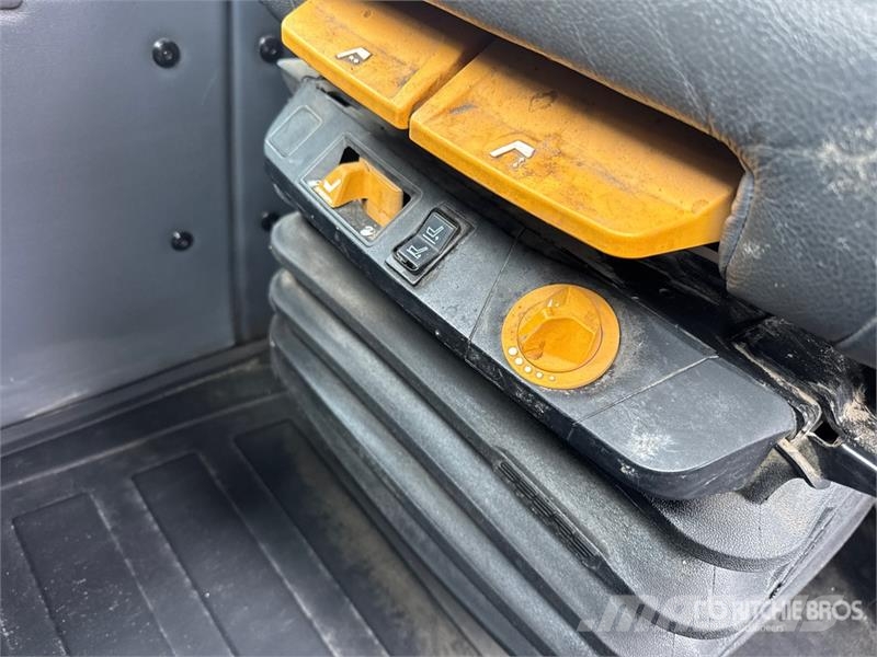 John Deere 460 P-Tier Camiões articulados
