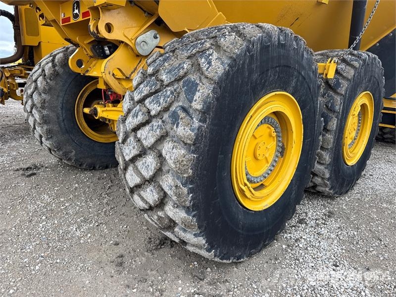 John Deere 460 P-Tier Camiões articulados