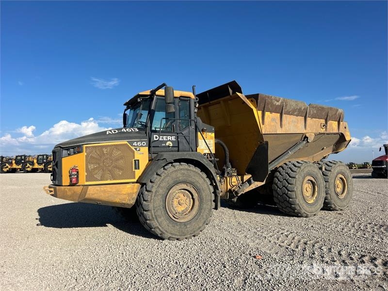 John Deere 460 P-Tier 鉸接式起吊車