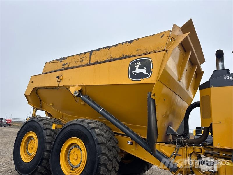 John Deere 460 P-Tier Karjeriniai savivarčiai