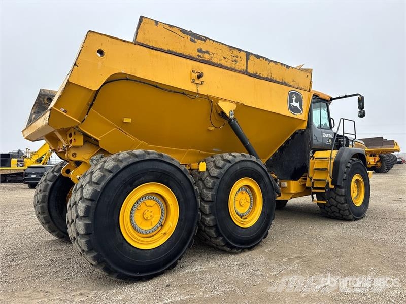 John Deere 460 P-Tier Karjeriniai savivarčiai